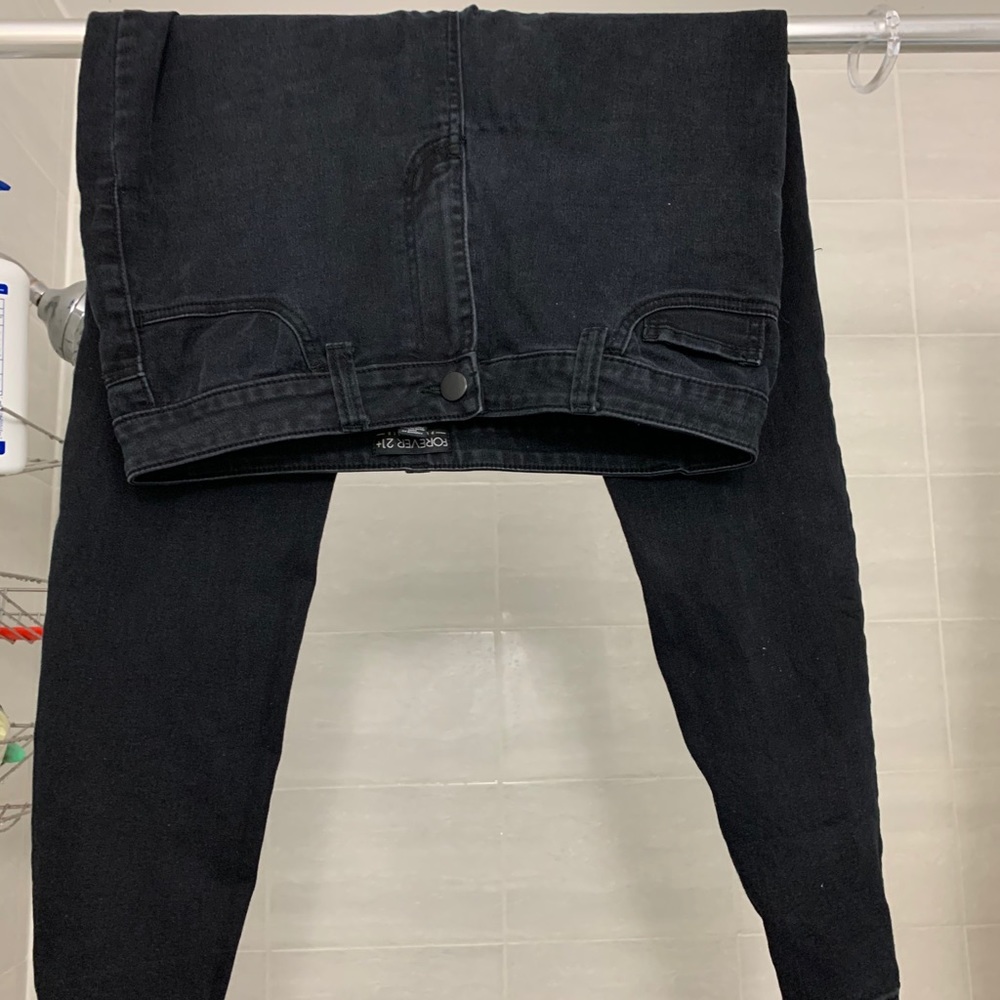 Black skinny jeans